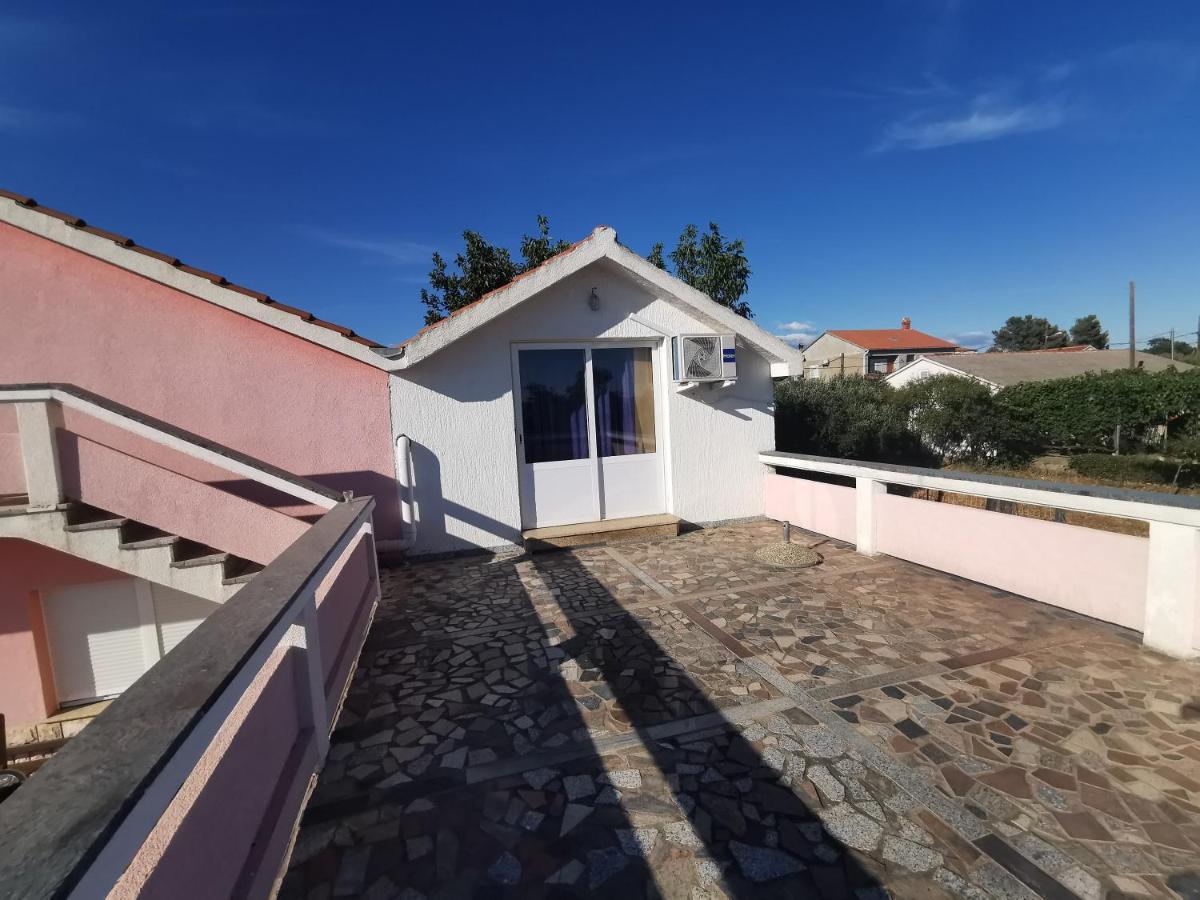 Guest House With Pool Ante 브르시 외부 사진