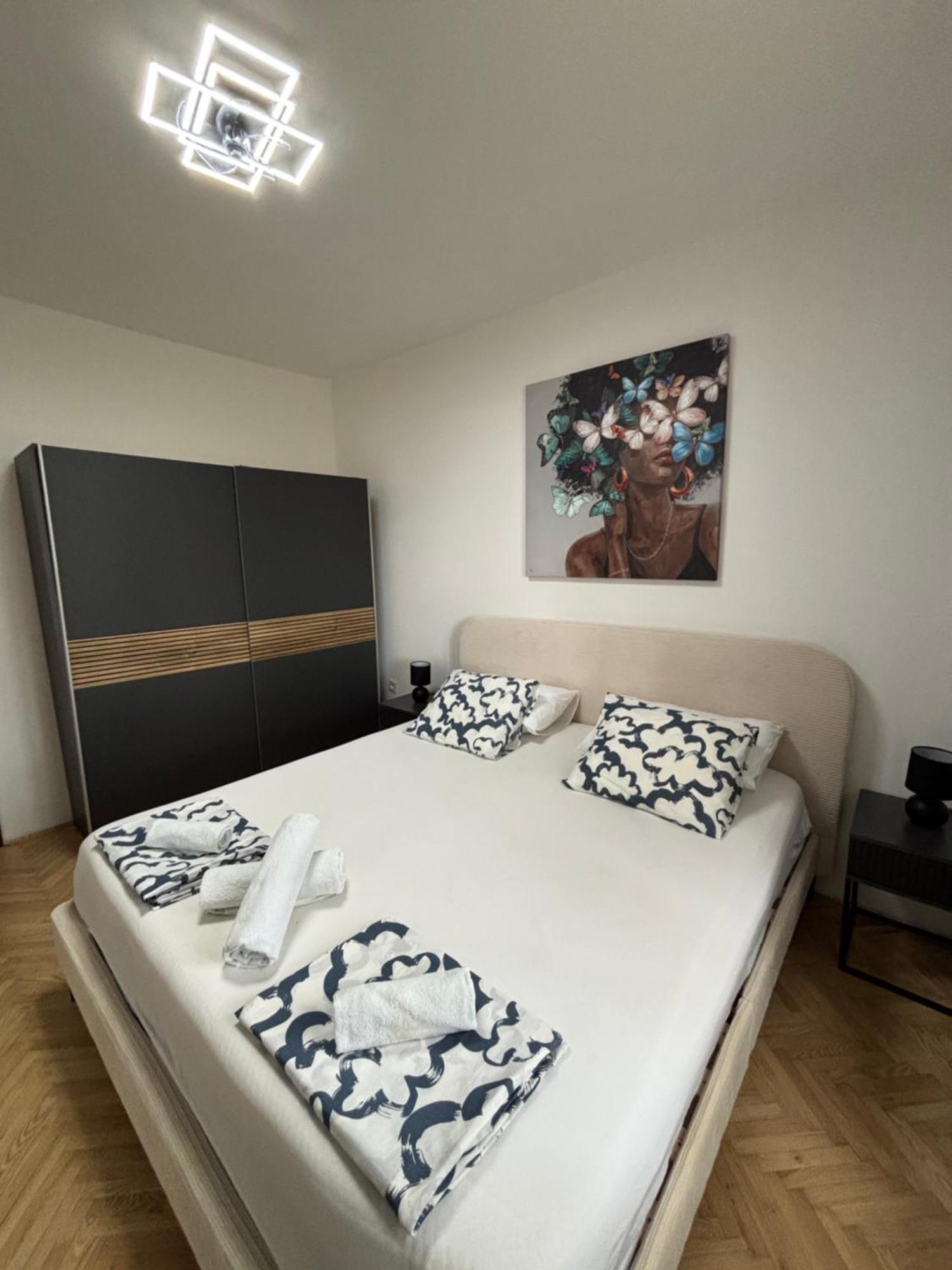 Guest House With Pool Ante 브르시 외부 사진